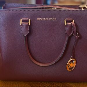 NWOT Michael Kors hand/crossbody bag